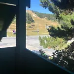 L'aire Des Montagnes Bolquere Pyrenees 2000