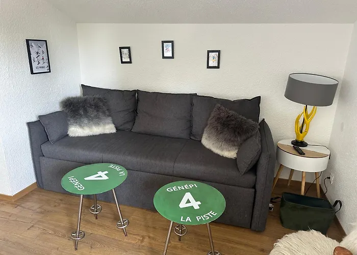 L'aire Des Montagnes Bolquere Pyrenees 2000